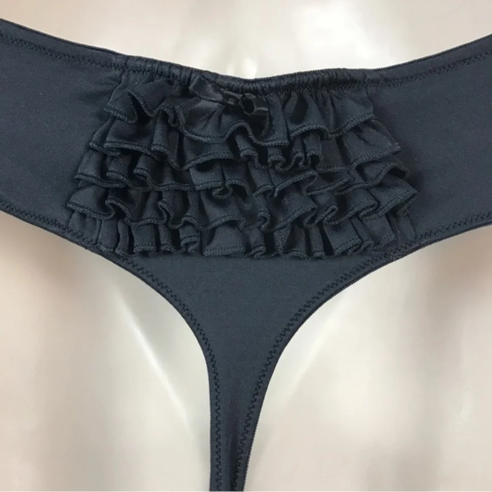 Tux Ruffle Thong Victoria’s Secret‎ Black